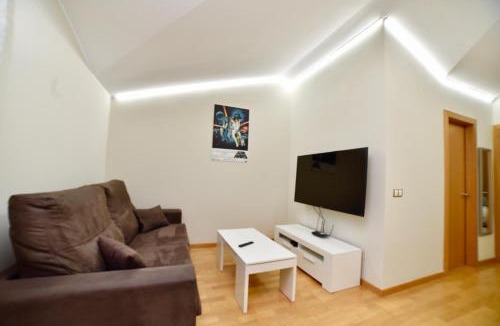 Les Escaldes Apartment | Encantador Atico cerca de Caldea, Molleres HUT 6793