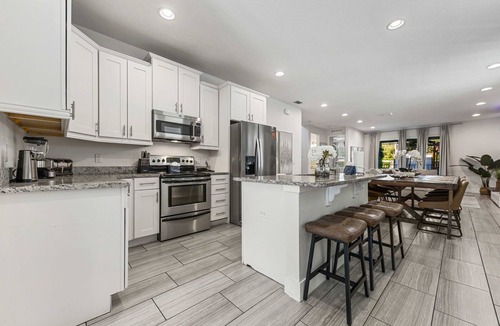 Bay Lake House | Encanto Magic Retreat