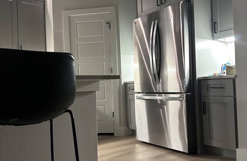 Liberty Hill House | Enchanted 4 bedroom house with high ceilings, natural light & WiFi