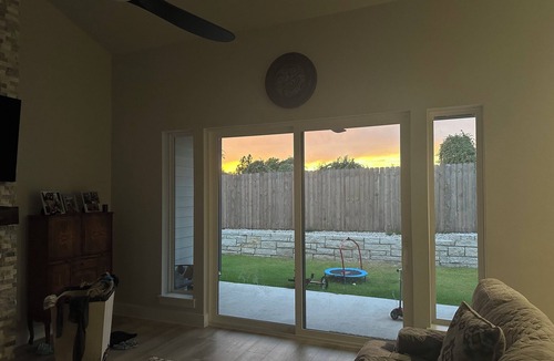 Liberty Hill House | Enchanted 4 bedroom house with high ceilings, natural light & WiFi