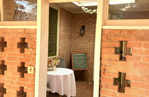 Sayles Blvd. Area House | Enchanted Cottage with Courtyard & Atrium