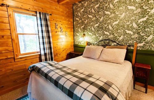 Winterport House | Enchanted Forest Cabin