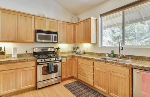 Guerneville House | Enchanted Forest Estate ~ Large Riverfront Property, Great for Groups!