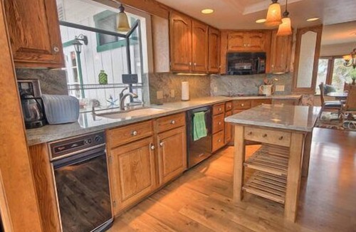 Pine Knolls Estates House | Enchanted Gardens-Spring Special