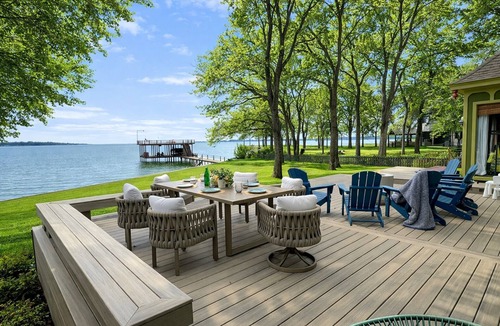 Cedar Creek Reservoir House | Enchanted Oaks Lakefront: nHot Tub, Arcade, Golf Cart, Kayaks - Sleeps 10