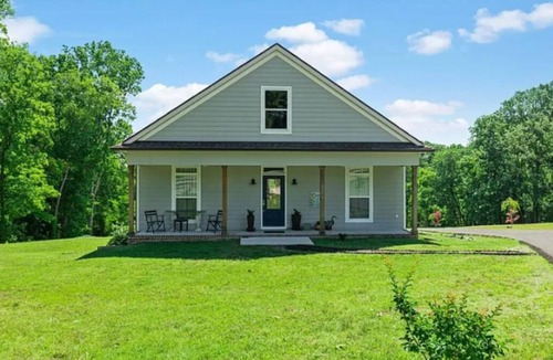 Antioch House | Enchanted Oasis Getaway
