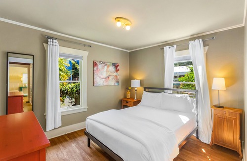 Phinney Ridge House | Enchanted Path to a Gardenscape