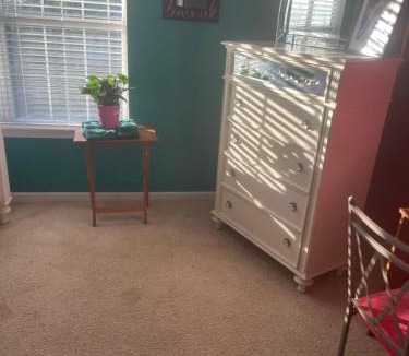 Hiram Bed & Breakfast | Enchanted Queendom