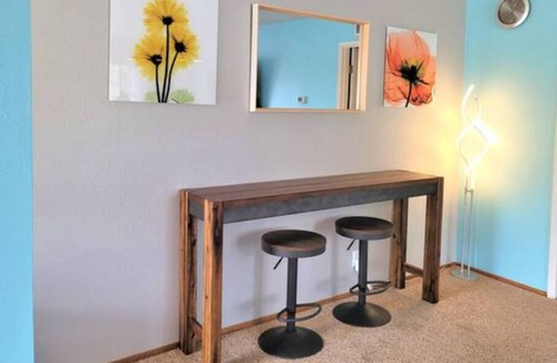 Old Mountain View Condo | Enchanted Retreat in Mountain View