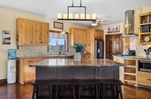 Fredericksburg House | Enchanted Rockview House | 3 Bedroom | Firepit