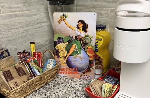 Modesto Apartment | Enchanted Venetian Loft/entire 2nd floor