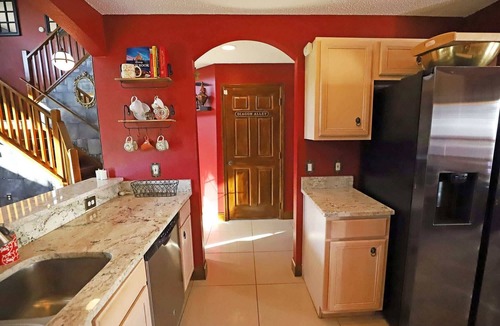 Lake Berkley Villa | Enchanted Villa with Lake View 6-Bedroom in Resort