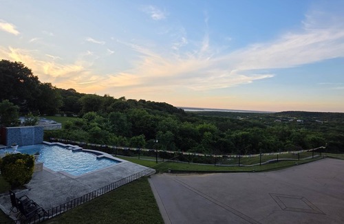 Cedar Hill Apartment | Enchanting 1room studio breathtaking views-EPIC, Six Flag FIFA Arlington Stadium