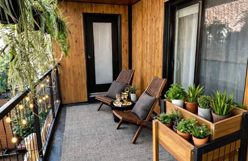 Gay Village Apartment | Enchanting 2-bedroom apartment with AC in vibrant Montréal