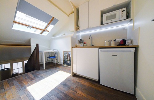 Montmartre Apartment | Enchanting 4-bedroom duplex with AC in Paris - Montmartre-ART