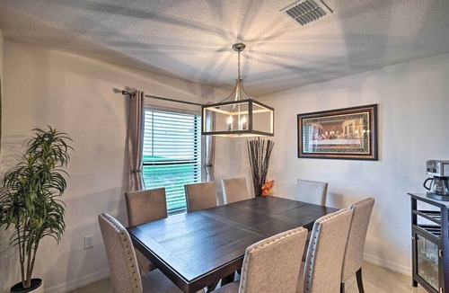 Fedhaven House | Enchanting 4-bedroom house with large fence backyard in Poinciana near Lego Land