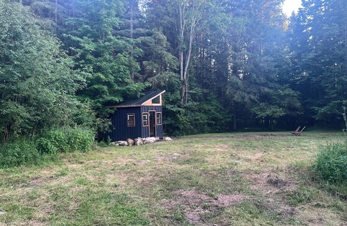 Tay Valley Cabin | Enchanting Cabin In The Woods
