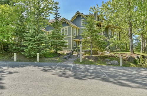 Tremblant-Les-Eaux Condo | Enchanting condo overlooking Lac du Mont-Tremblant CITQ # 311589