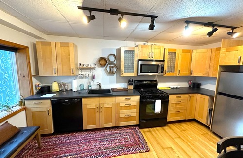 Canadensis House | Enchanting Forest Estate