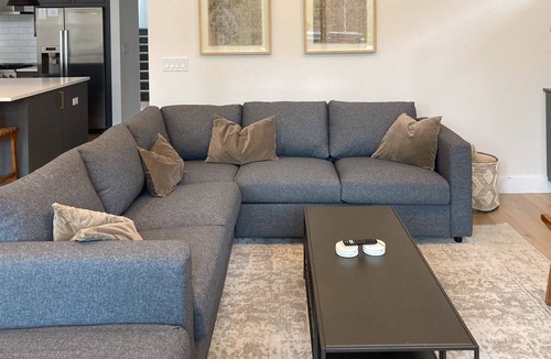 Roslyn House | Enchanting home with grill, firepit, full kitchen, central AC, & washer/dryer