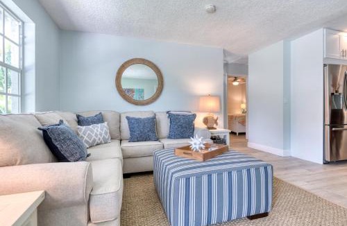 Palm Beach Gardens Apartment | Enchanting Juno Beach Home! Sleeps 8!