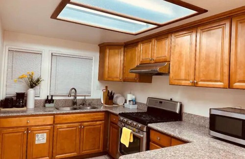 Hacienda Heights House | Enchanting LA Adventures/Projector/2BR