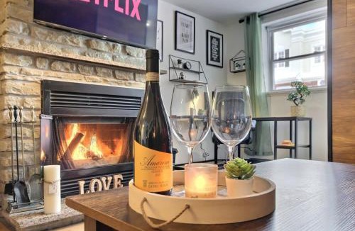 Saint-Sauveur Apartment | Enchanting Loft - Fireplace AC Quebec Downtown