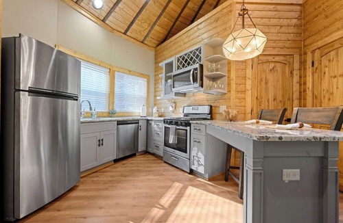 Cherokee Cabin | Enchanting Moroccan Yurt, King Bed Hot Tub, Firepit, Babbling Brook flowing near