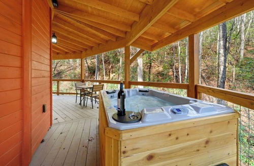 Cherokee Cabin | Enchanting Moroccan Yurt, King Bed Hot Tub, Firepit, Babbling Brook flowing near