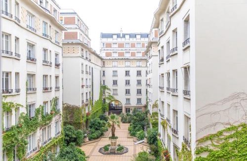 Quartier du Gros-Caillou Apartment | Enchanting Paris Apartment