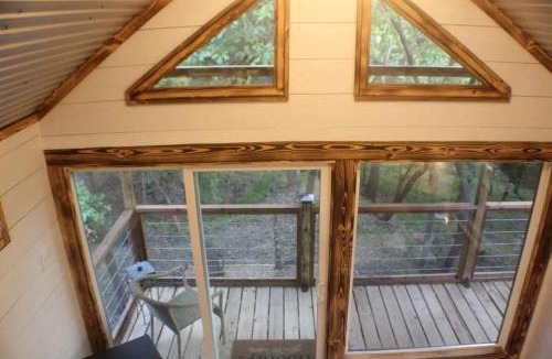 Rosston House | Enchanting Pecan Treehouse with Creek Views near Forestburg, Texas