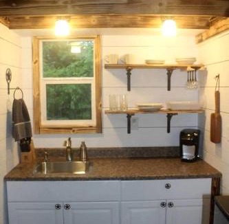 Rosston House | Enchanting Pecan Treehouse with Creek Views near Forestburg, Texas