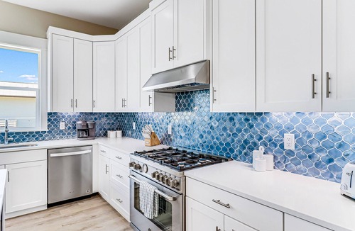 Rockport House | Enchanting waterfront home with dock, game room, central AC, & washer/dryer