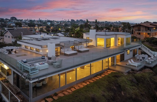 Encinitas House | Encinitas Shores - Beachfront, Ocean View & Patio