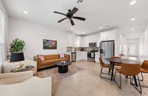 Lafayette House | Enclave 2 Bedroom Luxury Homes