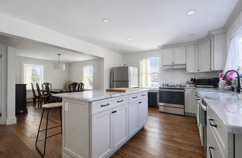 Ellenville House | Enclosed Hot Tub, King Bed, 3 bdrm, close to town
