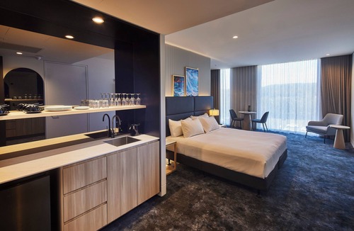 Tumbi Umbi Hotel | Encore by Mingara