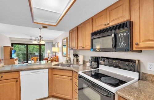 Park Shore House | End Unit with Resort Views From Lanai