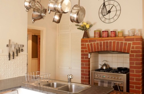 Healesville Cottage | ENDA COTTAGE Self Contained Accommodation