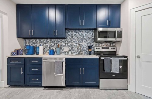Enderly Park House | Enderly Park - Beautiful New Chic Suite