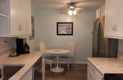 Northeast Virginia Beach House | Endless Beach #B