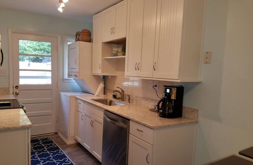 Northeast Virginia Beach House | Endless Beach #B