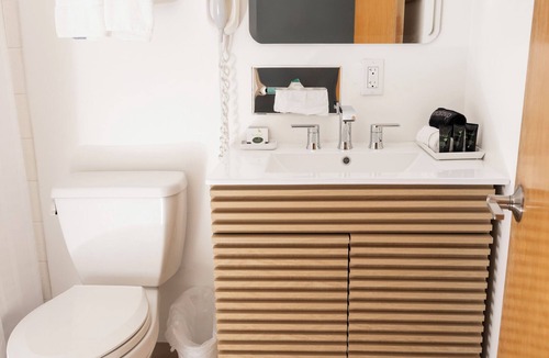 Eastham Hotel | Endless Dunes, A Modern Motel