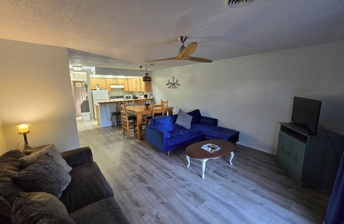 Fairfield Bay Condo | Endless Fun: Pools, Golf Courses, Bowling, Mini Golf, 100+ Miles of Trails!