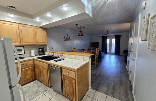 Fairfield Bay Condo | Endless Fun: Pools, Golf Courses, Bowling, Mini Golf, 100+ Miles of Trails!