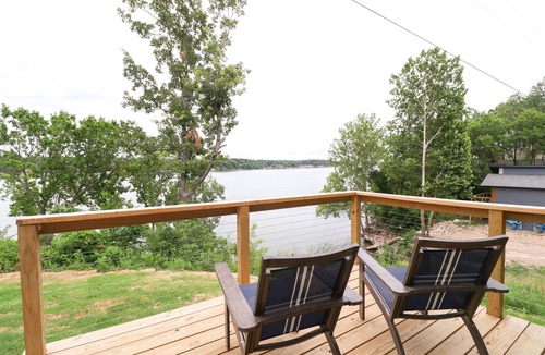 Grove Cabin | Endless Lake View*Couples Escape*Luxe*Modern*Clean