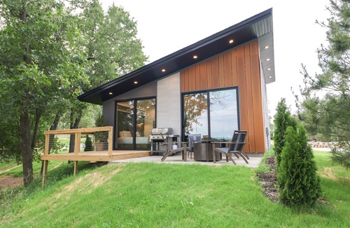 Grove Cabin | Endless Lake View*Couples Escape*Luxe*Modern*Clean