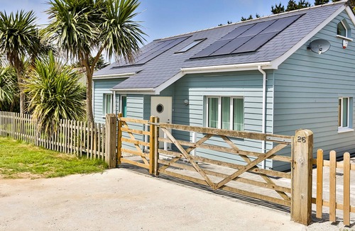 Croyde House | Endless Summer | 4 mins walk to beach | Sea view