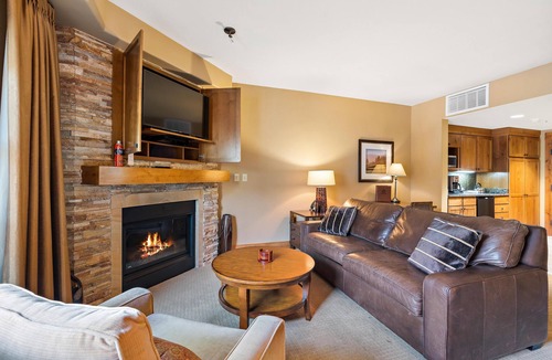 Tamarack Apartment | Endless Summer at Tamarack Resort