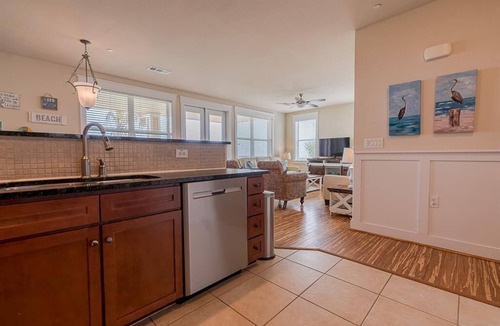 Red Fish Cove Condo | Endless Summer -Beach Front-Dune Walkover-New AC unit!